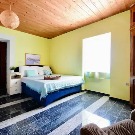 Robinzon House Bongo With Pool And Jacuzzi * Zdrelac